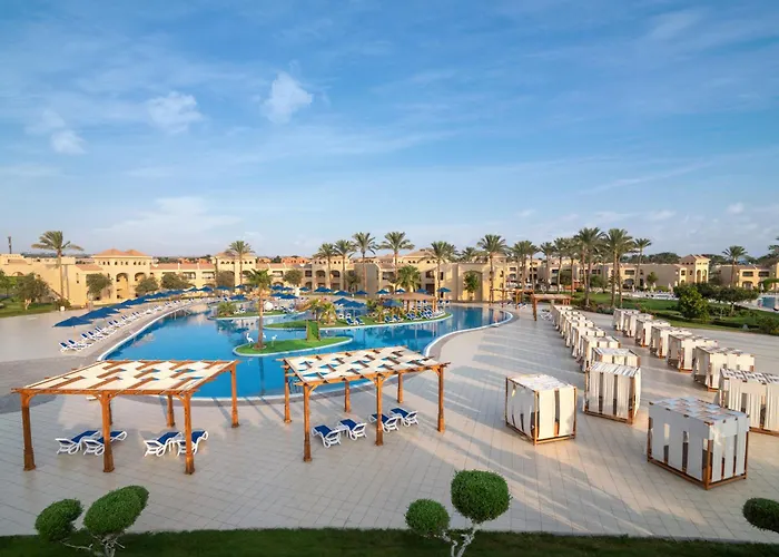 Cleopatra Luxury Makadi BayResort Hotel